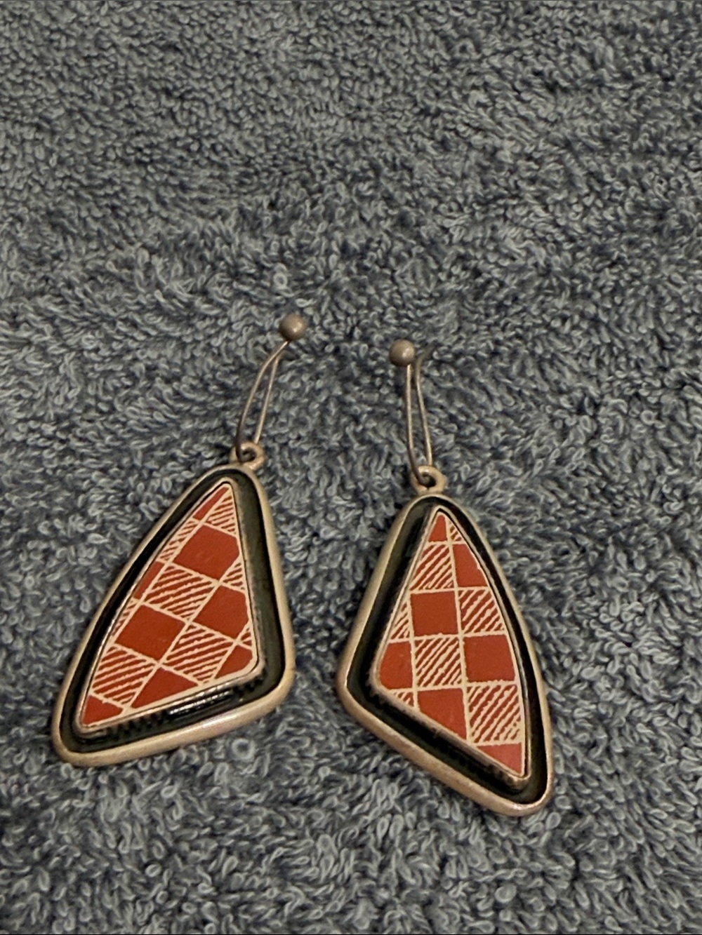 Neiman Marcus Rust and Black Geometric Triangle Drop Earrings